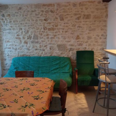 Appartement Centre Petite Ville Poitou Gencay Ngoại thất bức ảnh